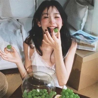 琼楼飞燕
